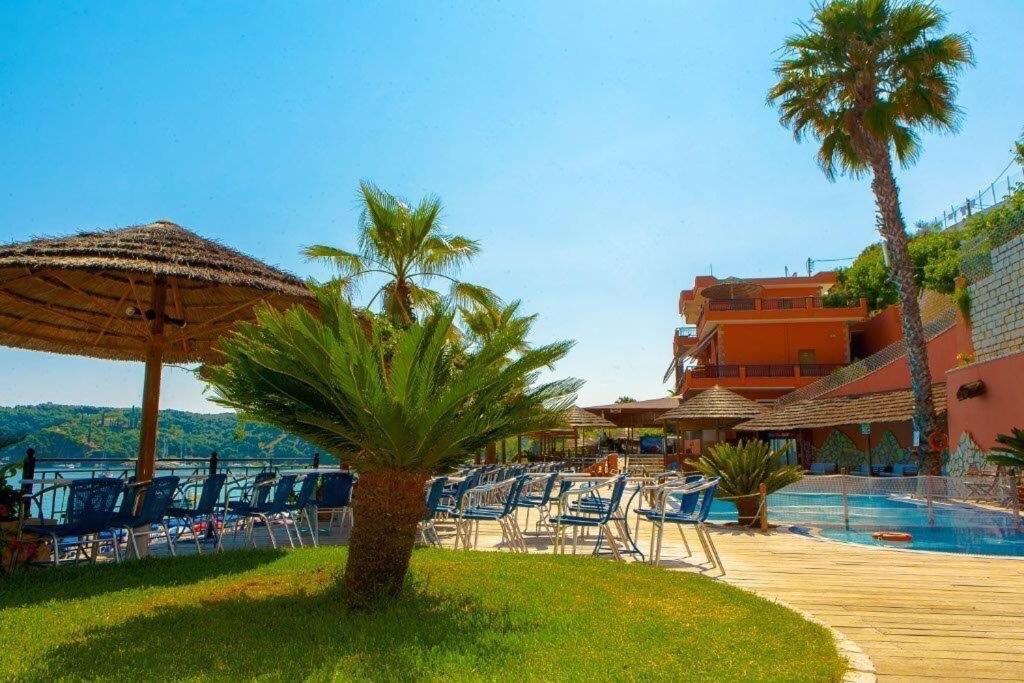 Vekios Club Aparthotel Parga Esterno foto